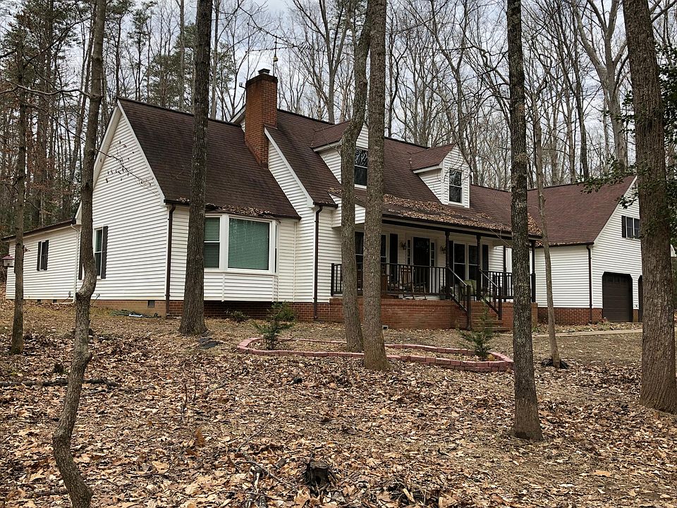 1st image of 246 Longwood Dr