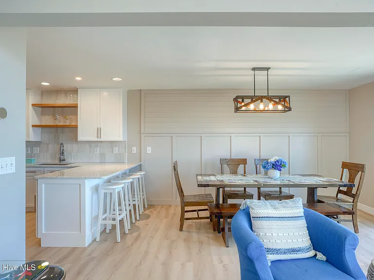 3994 Island Dr — Photo 38