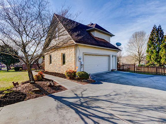 2nd image of 5437 Haskin Knoll Ln