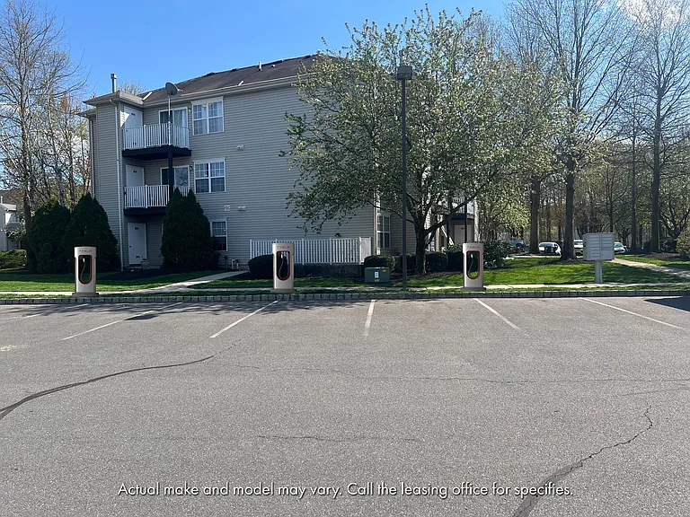 Sofia South Plainfield — Photo 31