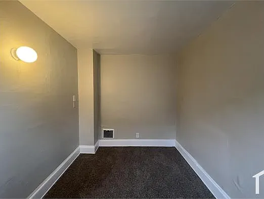1407 Foster Ave — Photo 19