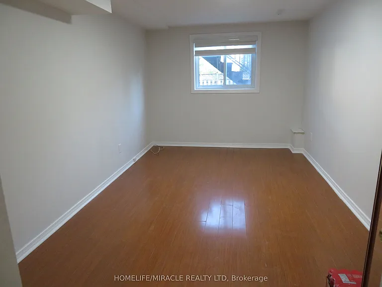 10 Pine Bough Mnr — Photo 10