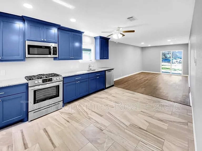 1518 Pine Ridge Dr #A — Photo 11