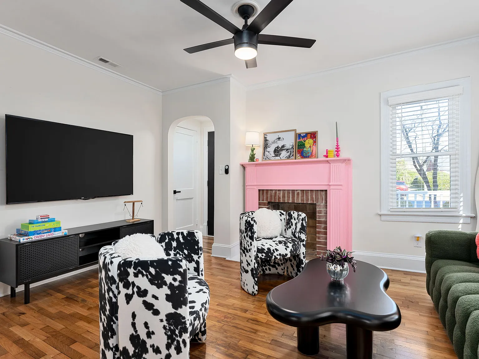 2 bed, 1.5 bath, 1266 sqft, $3,500 — Photo 2
