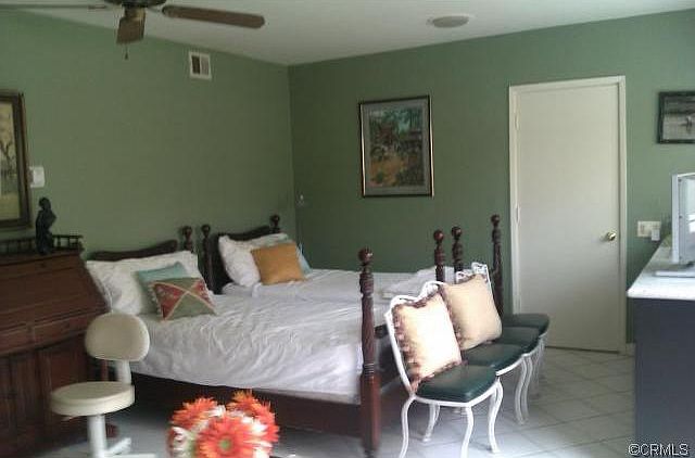1st image of 4412 Oak Ln #A