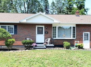 6 Bertone Dr, Schenectady, NY 12306