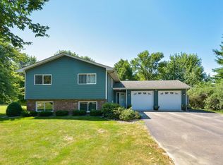 2225 Old Post Rd, Maple Plain, MN 55359