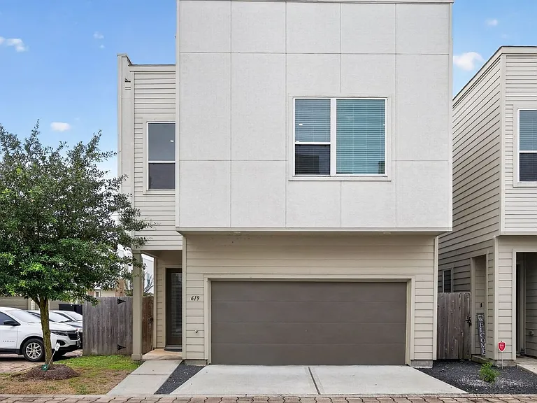 619 Thornton Oaks Ln — Photo 15