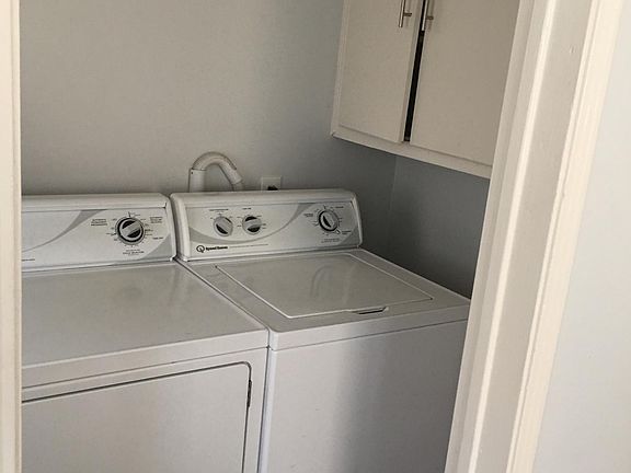 4th image of 4737 W 168th St
