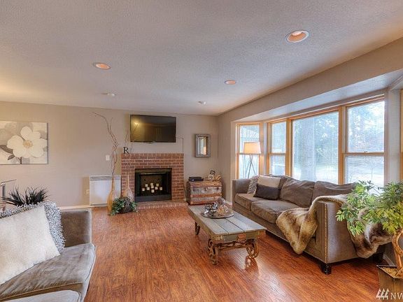 3rd image of 8021 188th Street Ct E