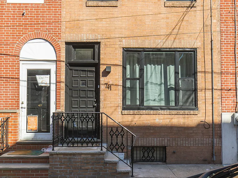 741 S Darien St — Photo 2