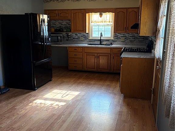 4th image of 3318 Melody Ln