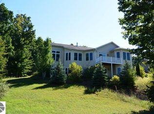 1039 Schmidt Way, Traverse City, MI 49686