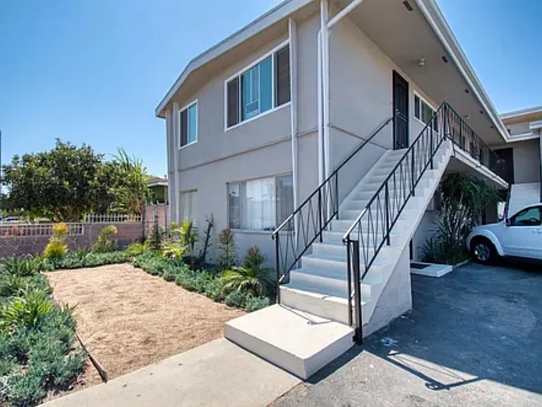 11883 Eucalyptus Ave #1 — Photo 6