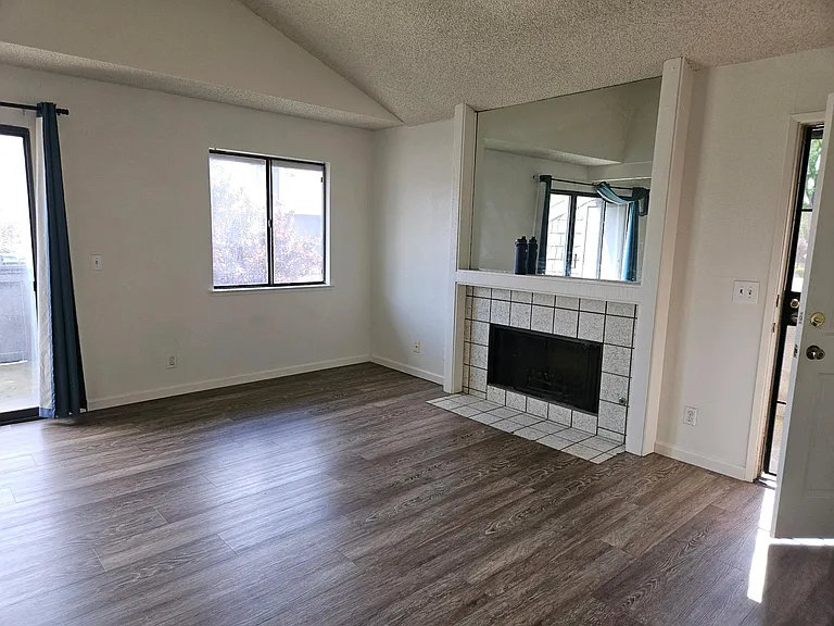 4860 E Lane Ave #233 — Photo 2