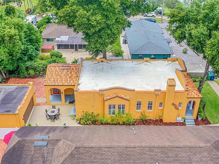 220 W Minnehaha St — Photo 62