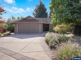 1071 SE 5th Ave, Mill City, OR 97360