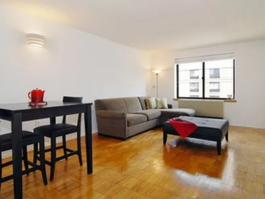 Sold by Corcoran | media 6