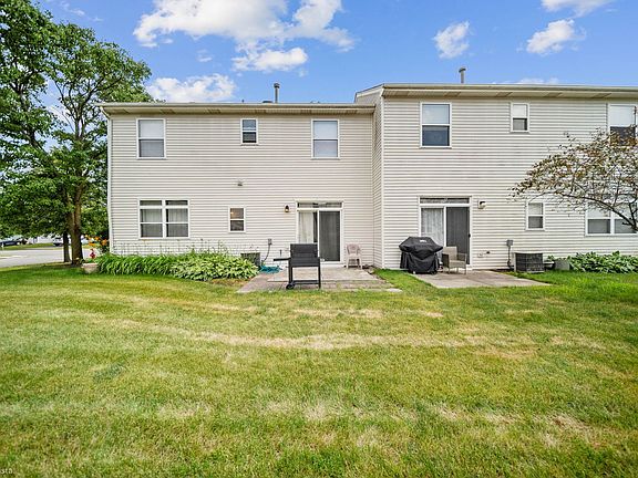 2nd image of 7213 Manchester Dr