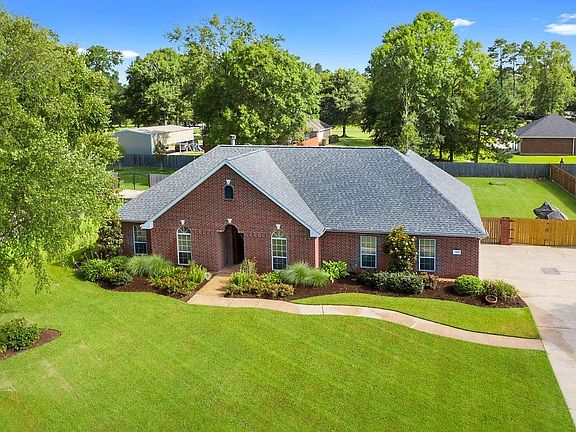 2nd image of 1744 Hollow Cove Ln
