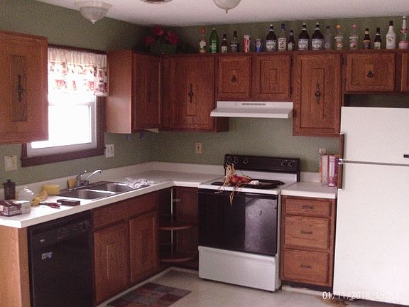 2nd image of 800 Greenway Dr