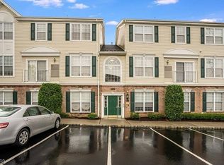 272 Windmill Ct, Phillipsburg, NJ 08865