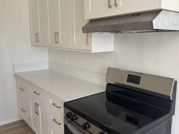 4903 Nautilus St APT 3, Oxnard, CA 93035