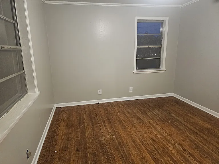 114 Fairlane Dr — Photo 9
