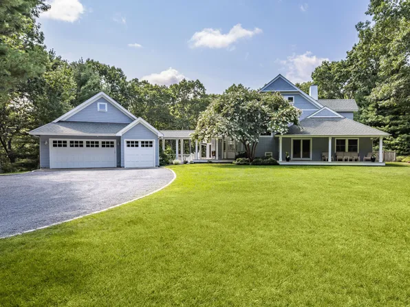 2 Pheasant Woods Ln, East Hampton, NY 11937