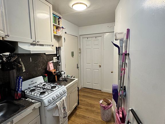 2nd image of 361 6th Ave Unit 1A