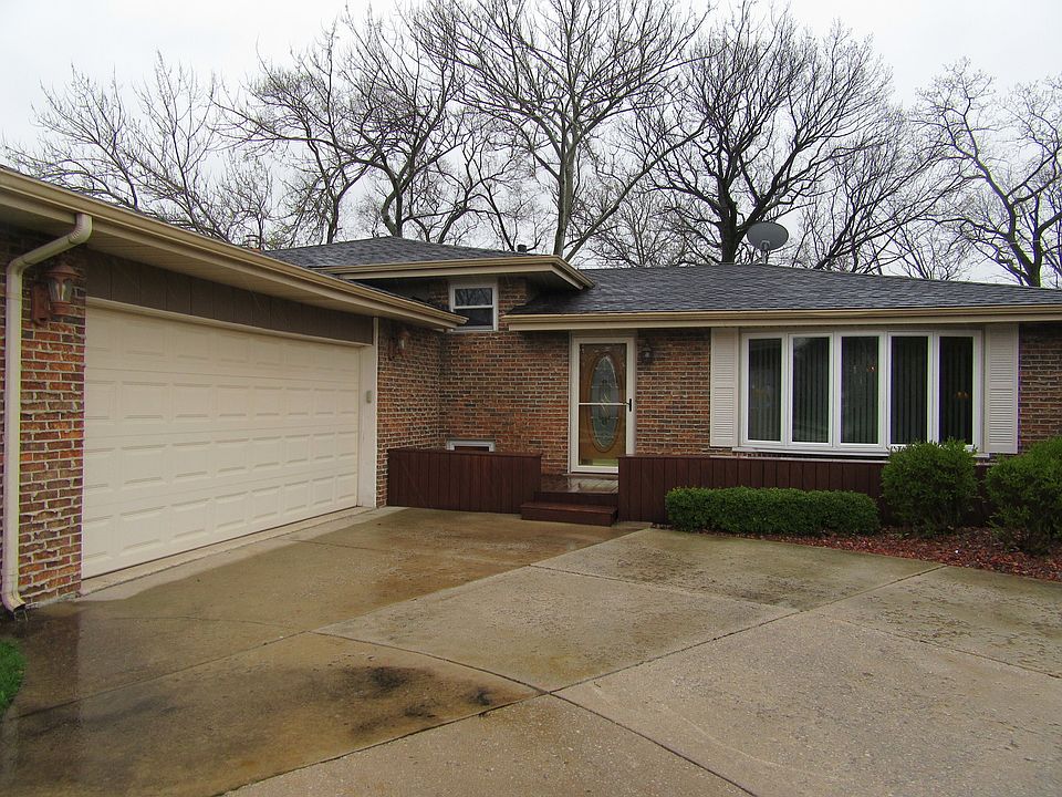 1st image of 8321 W 99th Pl