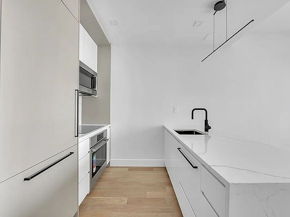 3rd image of 37-34 33rd St #4I