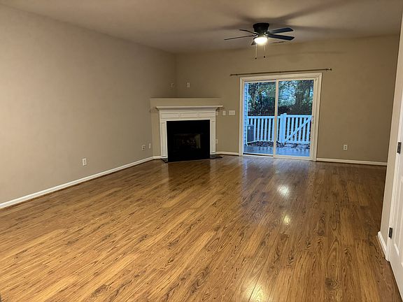 3rd image of 2207 Bankshill Row