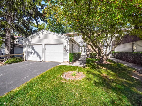 242 Monroe Rd, Bolingbrook, IL 60440