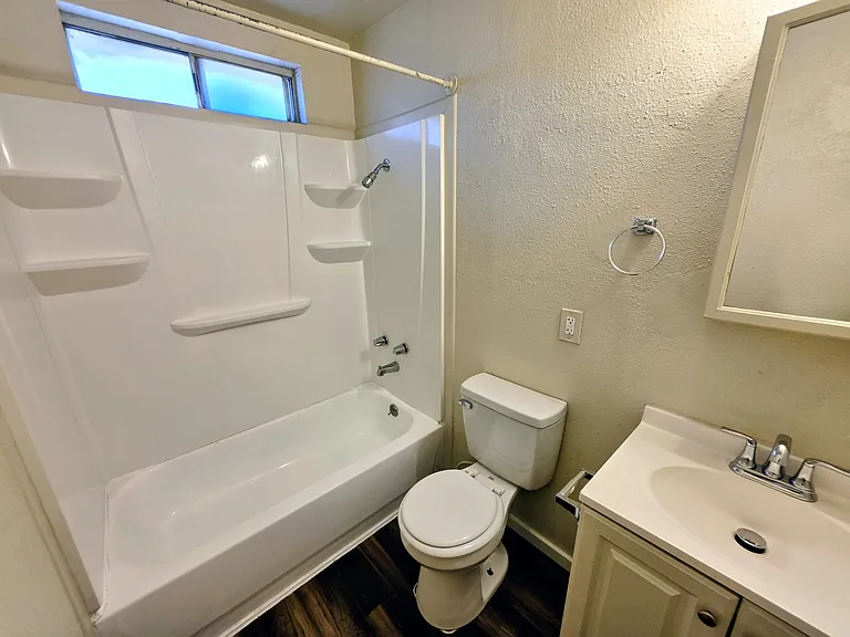 238 S Allen St #B — Photo 10