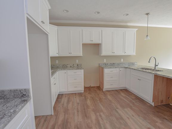 5th image of 91 Trailwood Avenue