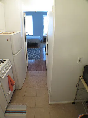 Rented by Glasser Realty LLC | media 5