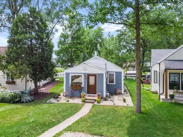 523 E Lake View Rd, Syracuse, IN 46567