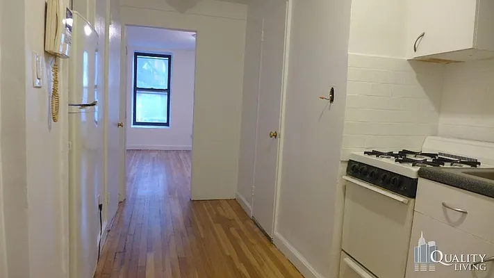 Rented by (Legacy) NY Quality Living Uptown | media 13