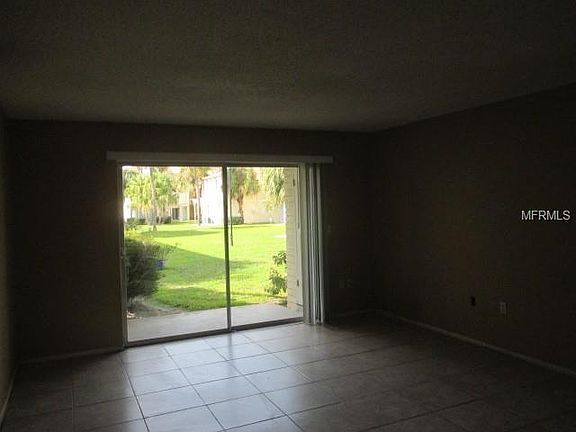 2nd image of 8049 Palmera Pointe Cir Unit 101