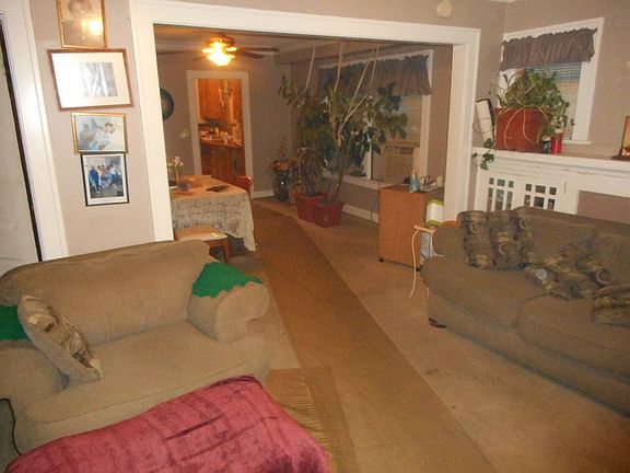 3rd image of 4519 Prospect Ave