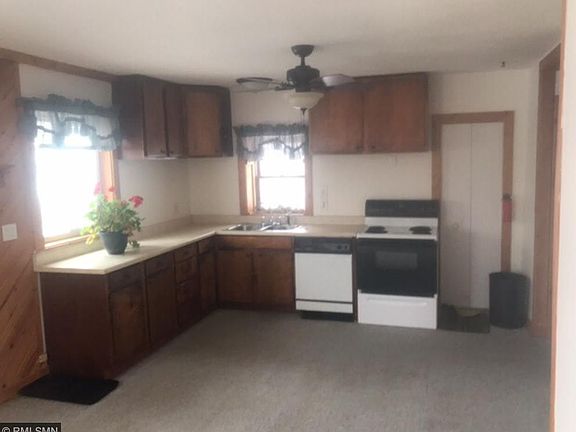 2nd image of 1310 County Road 46 NW