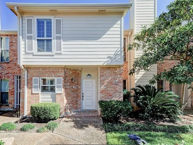 5968 Woodway Place Ct — Photo 1