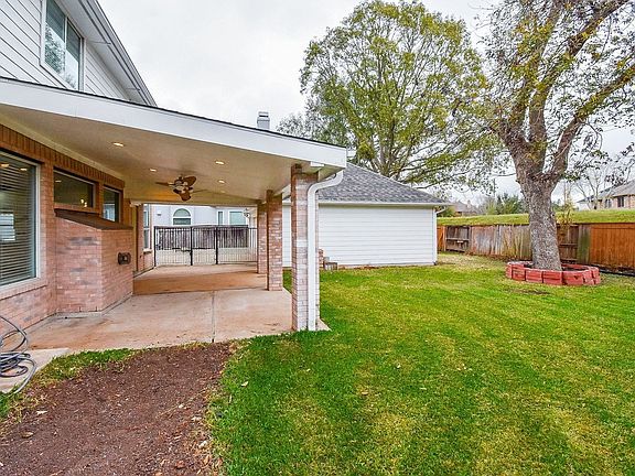 3rd image of 51 Rivercoach Ln #51