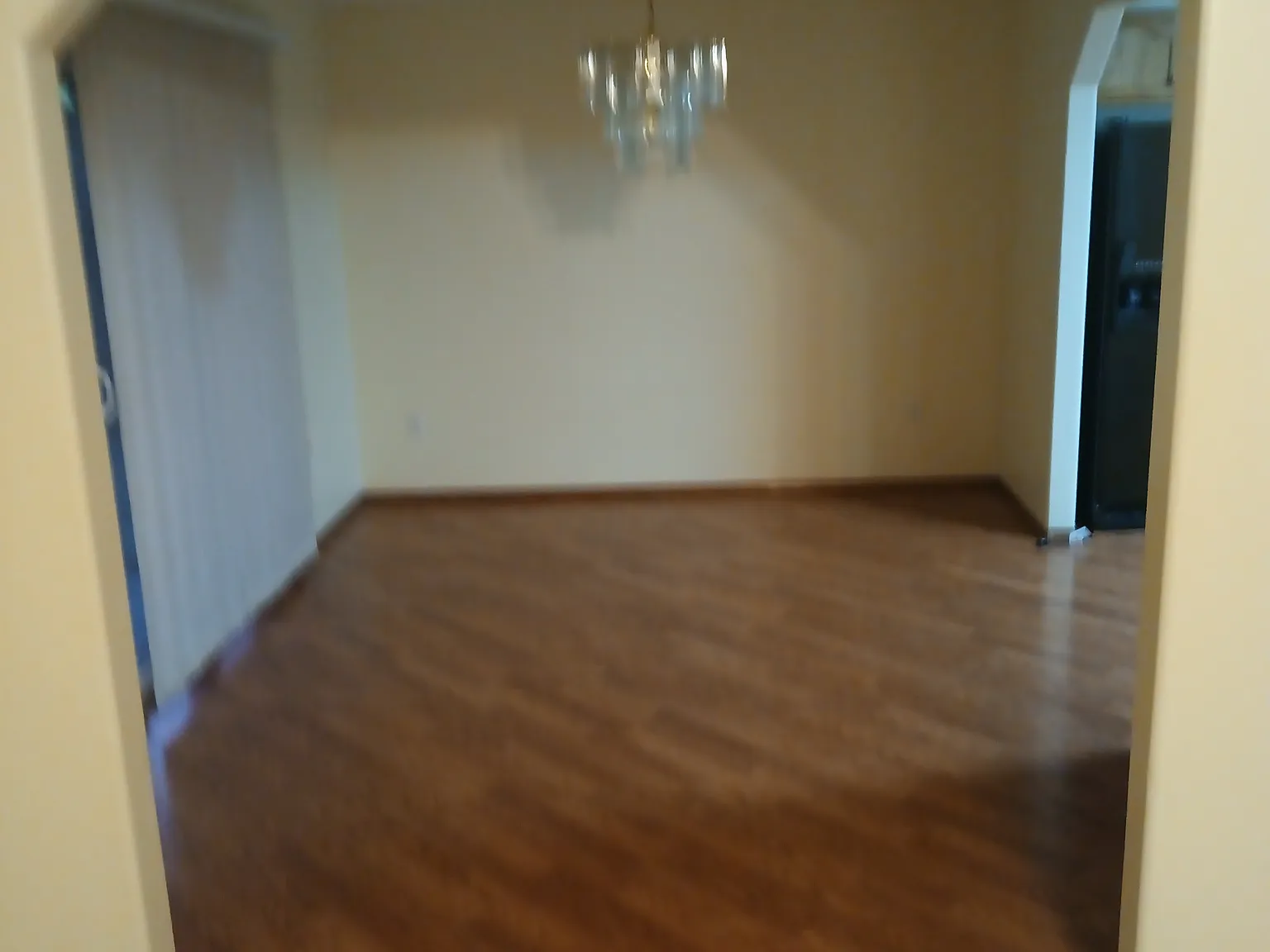 3 bed, 1282 sqft, $2,100 — Photo 2