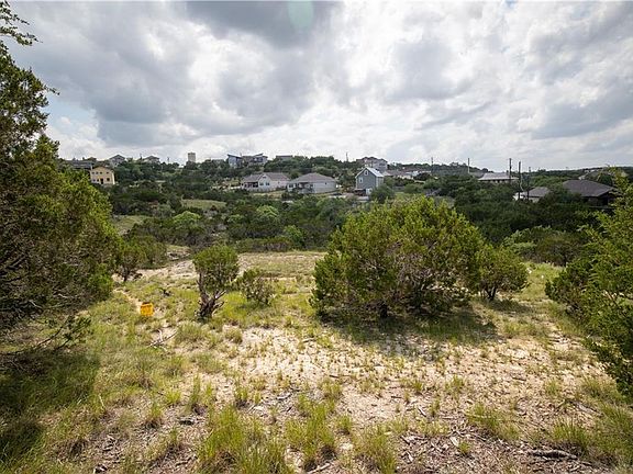 2nd image of 17412 Lake Wood Cir