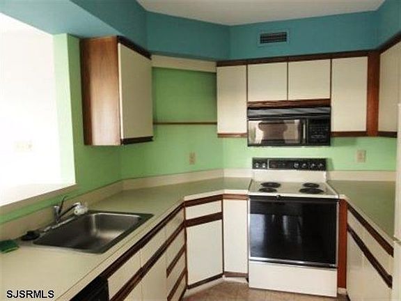 3rd image of 107 Wahoo Dr