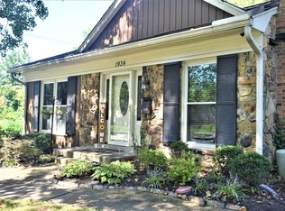 1934 Manor House Dr, Meadowview Estates, KY 40220