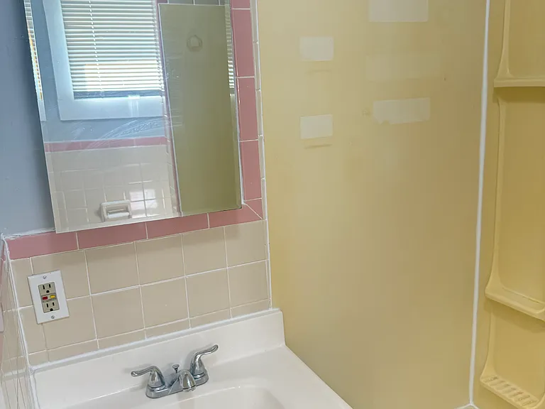 326 Granite St #1 — Photo 1