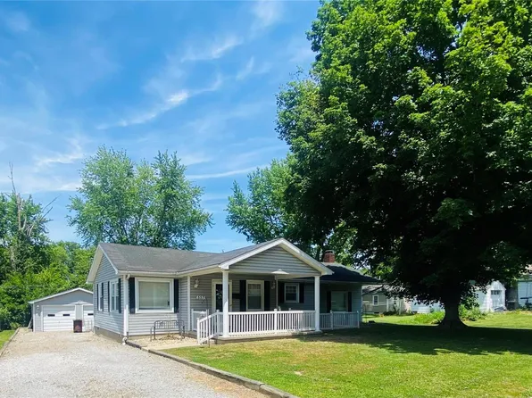 557 W High St, Nashville, IL 62263